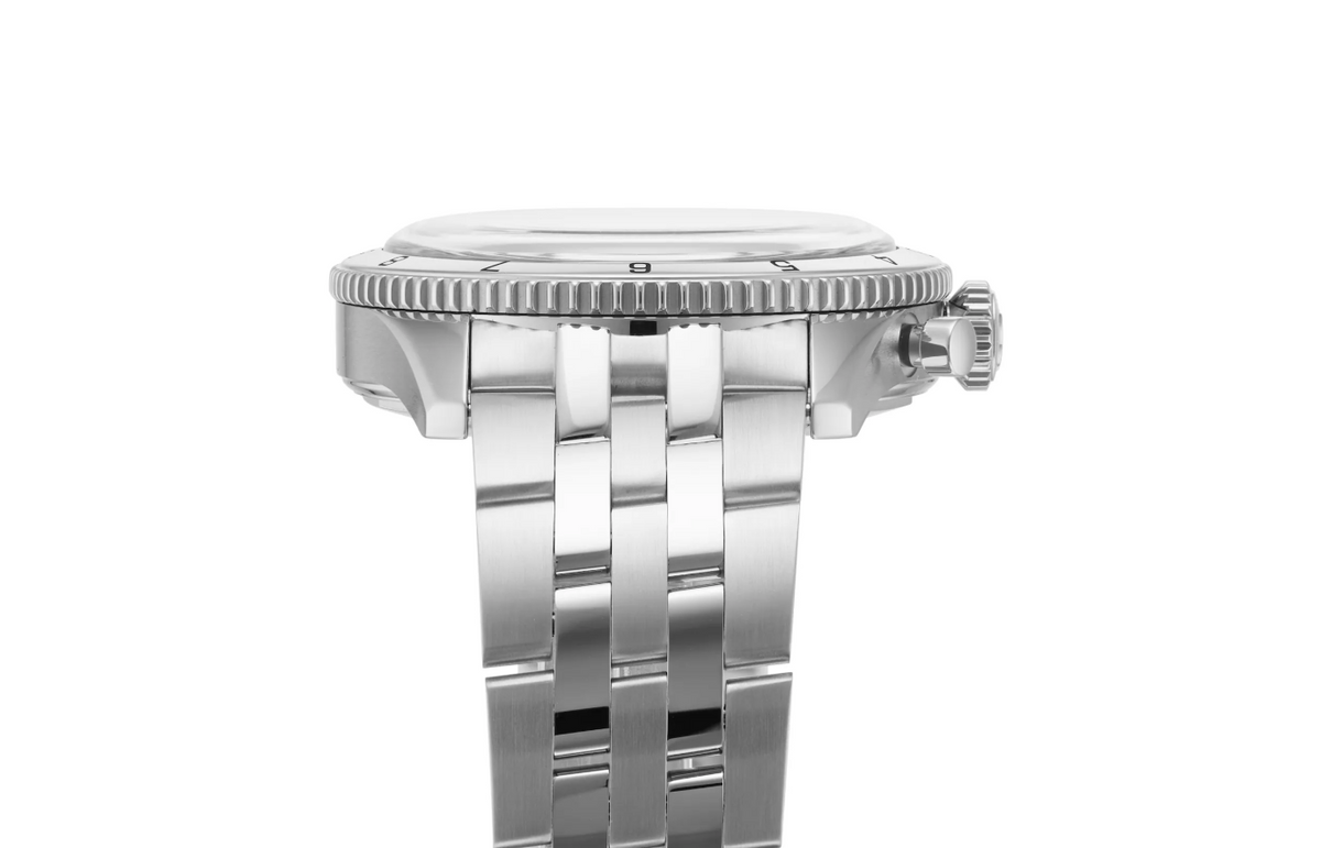 BRT Classic AVI Chronograph 42 Tribute to Vought F4U Corsair Stainless Steel Watch