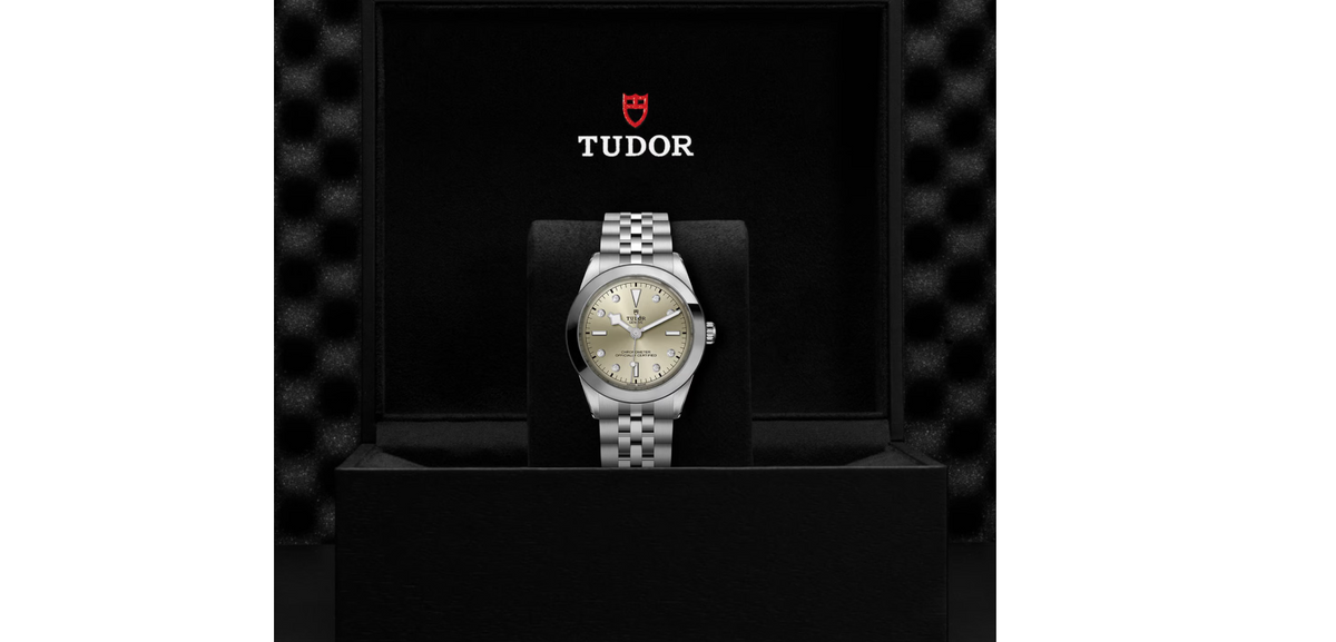 TDR Black Bay 39 Manufacture Calibre MT5602 (COSC) 39mm Steel Case Steel Bracelet